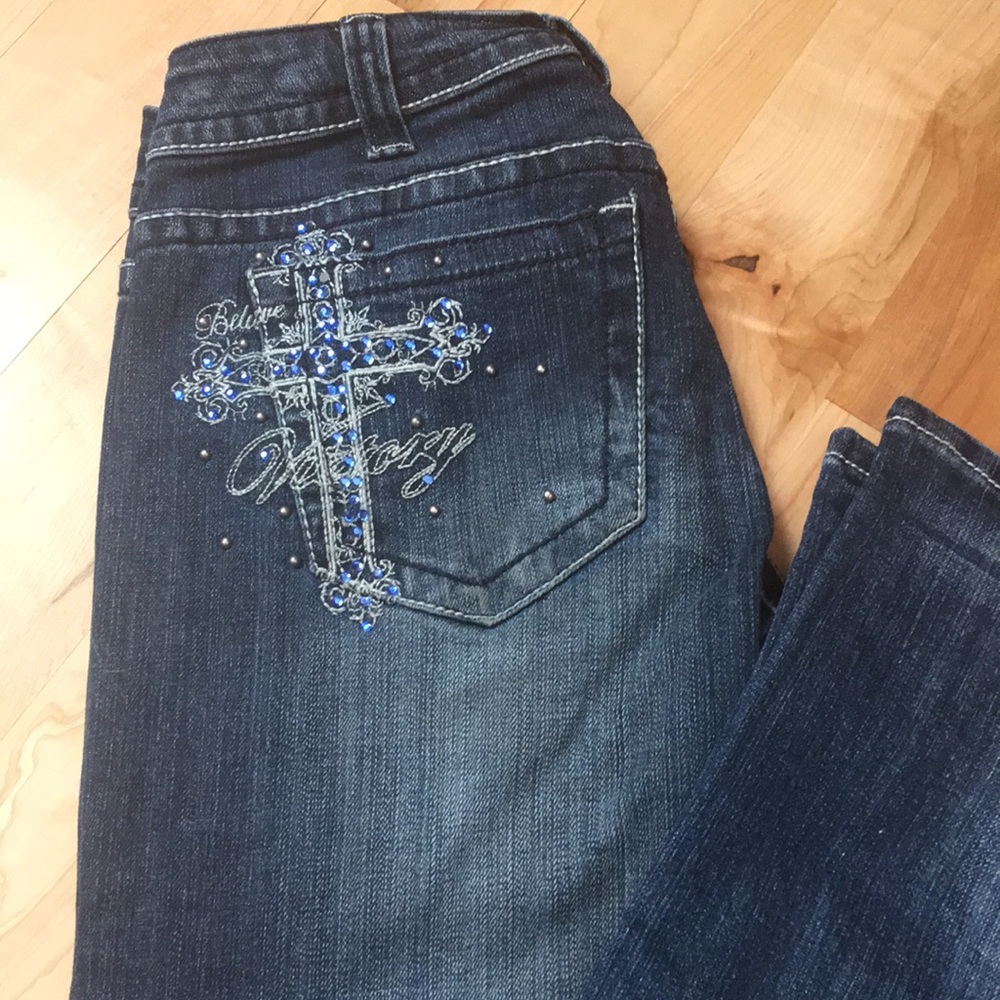 Cowgirl Tuff blue victory jeans